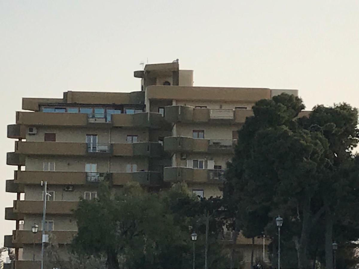 Santa Rosa luxury apartment 2 BEDROOMS 3 People free parking Trani Extérieur photo