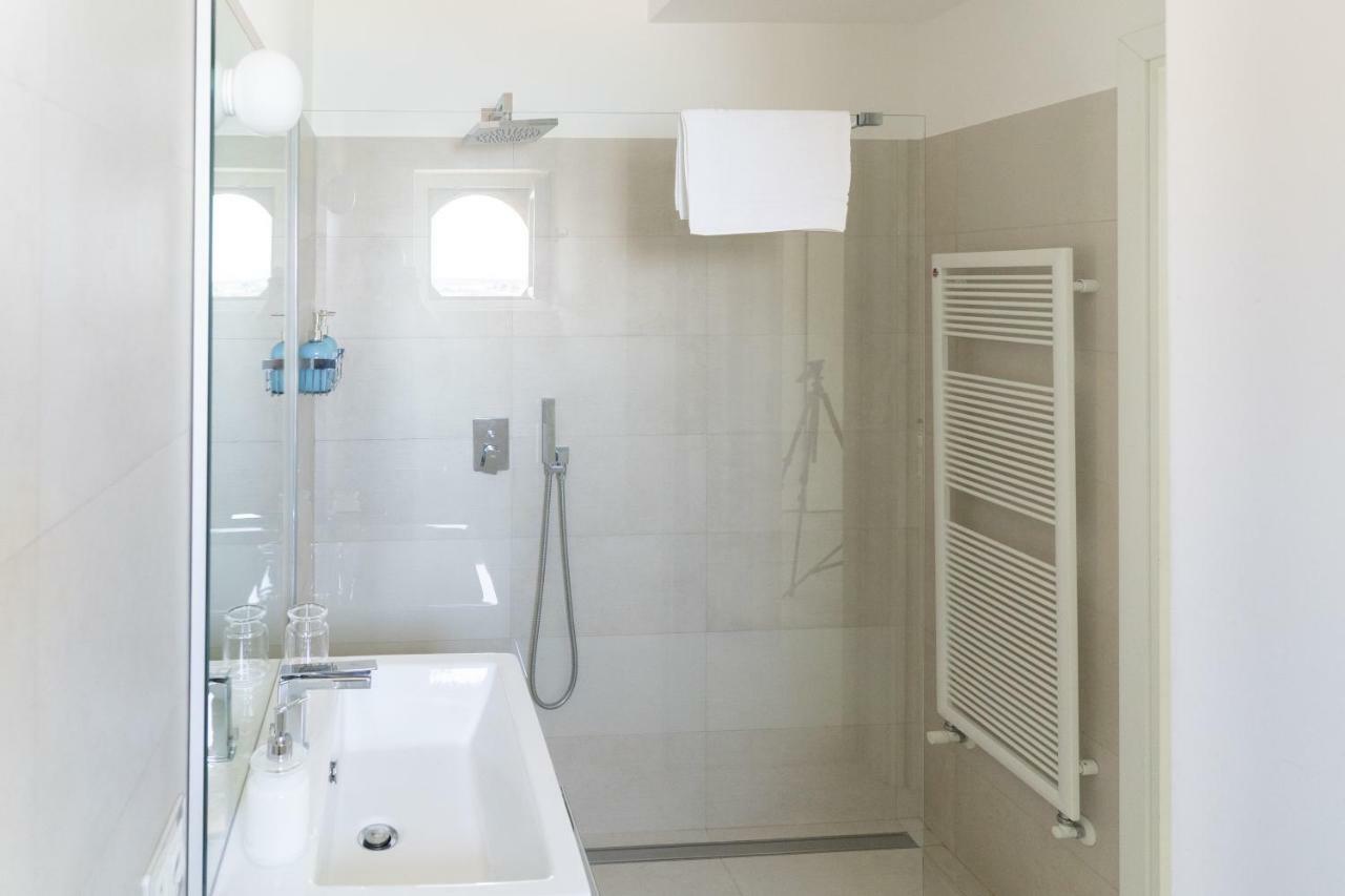 Santa Rosa luxury apartment 2 BEDROOMS 3 People free parking Trani Extérieur photo