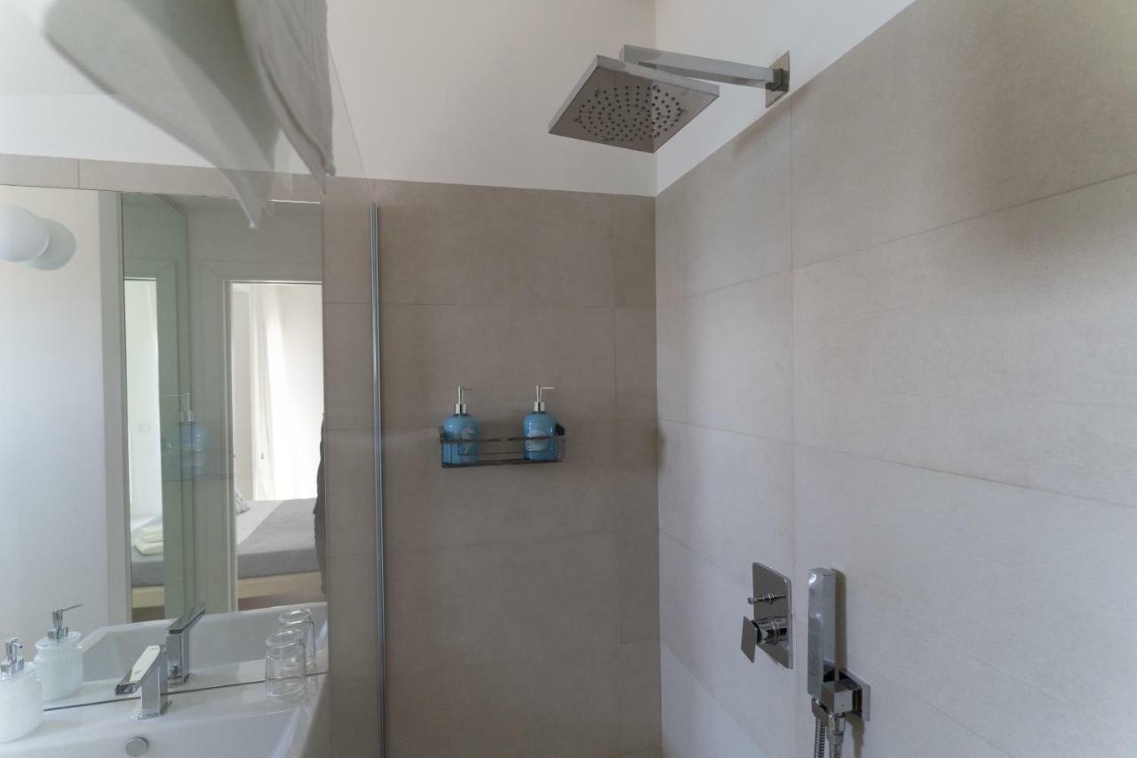 Santa Rosa luxury apartment 2 BEDROOMS 3 People free parking Trani Extérieur photo